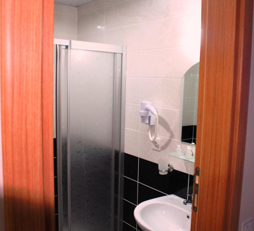 Avcilar Inci Hotel Istanbul Exterior photo